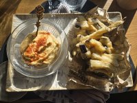 Humus con Berenjena frita